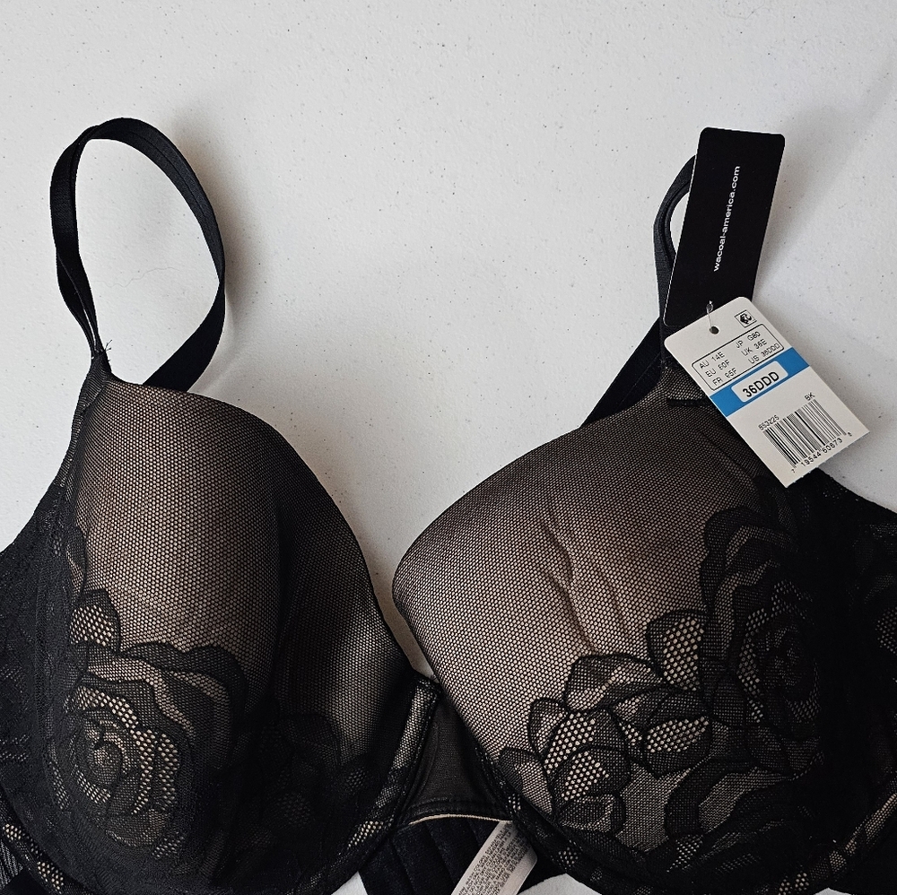 Wacoal Black Lace Contour Bra with Floral Overlay MA-B59
